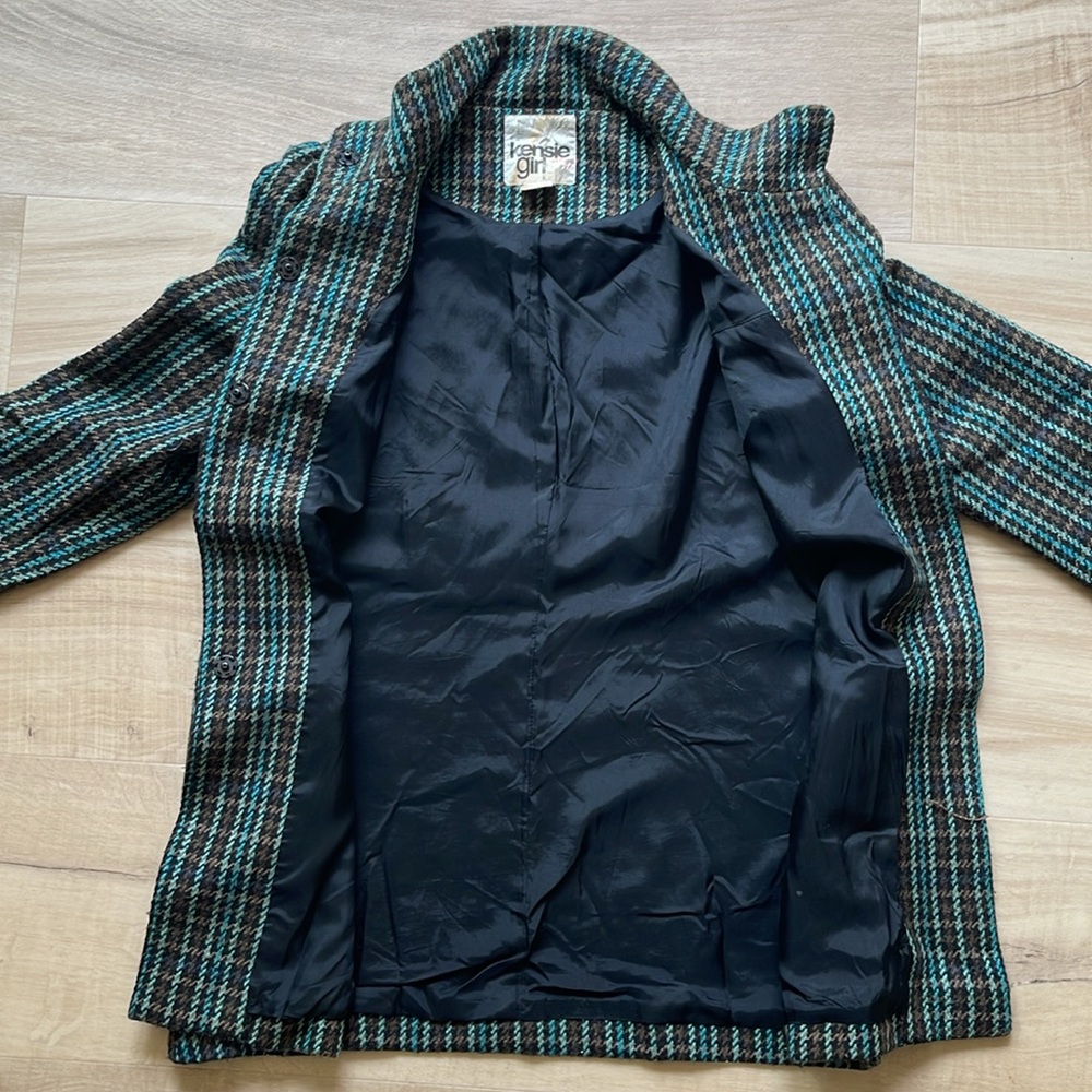 Coat - Picture 4 of 12
